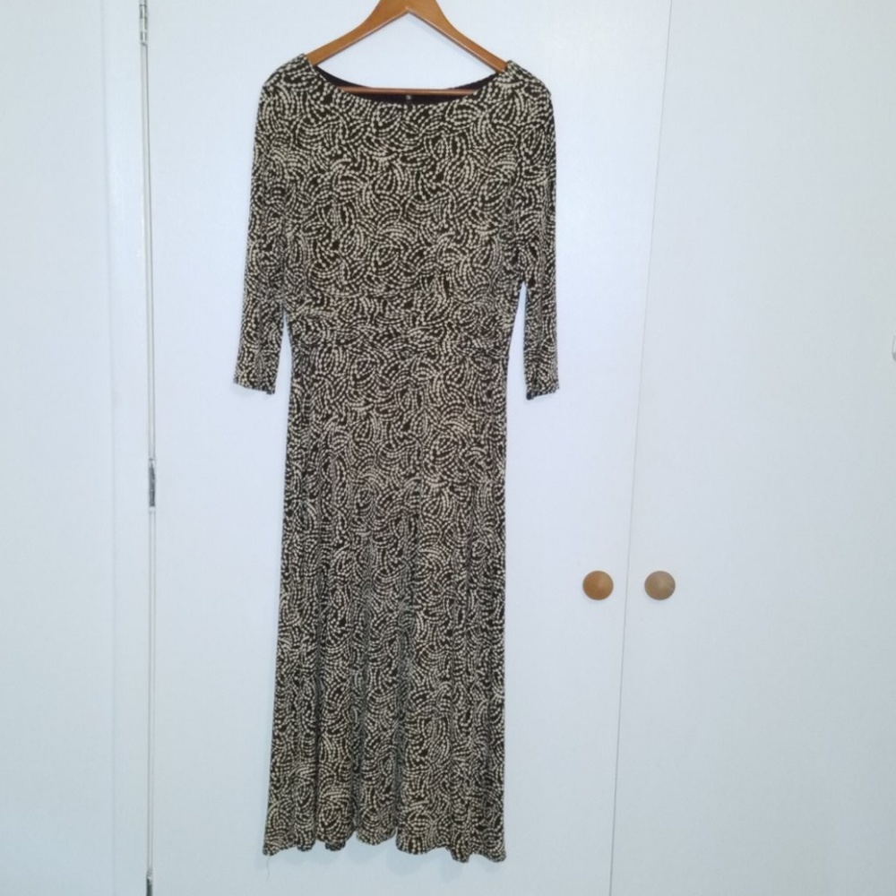 Beautiful and Flattering Dress.  Size: 14